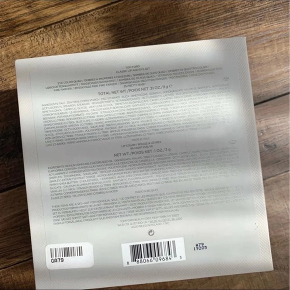 Tom Ford Eye Quad25 Pretty Baby Gift Set - Picture 8 of 9